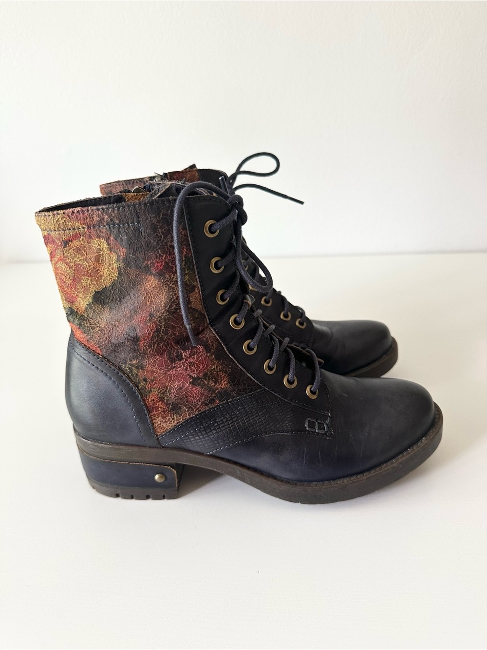 L’Artiste Spring Step Marty Floral Leather Combat Boots EU 39 US 8.5